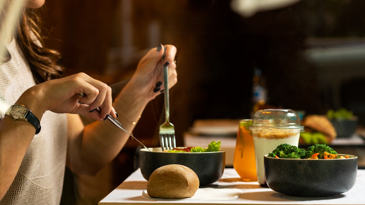 Nutricionista a fazer avaliação alimentar personalizada